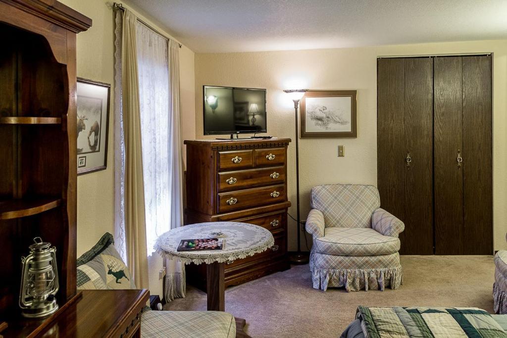 Highland Glen Lodge B&B Анкоридж Экстерьер фото